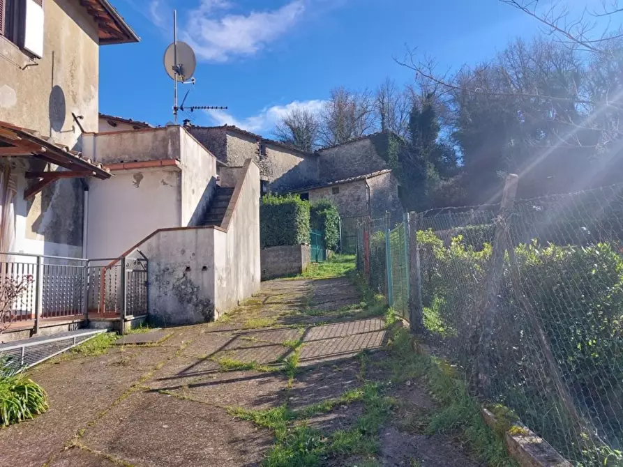 Immagine 4 di Appartamento in vendita  a Pescaglia