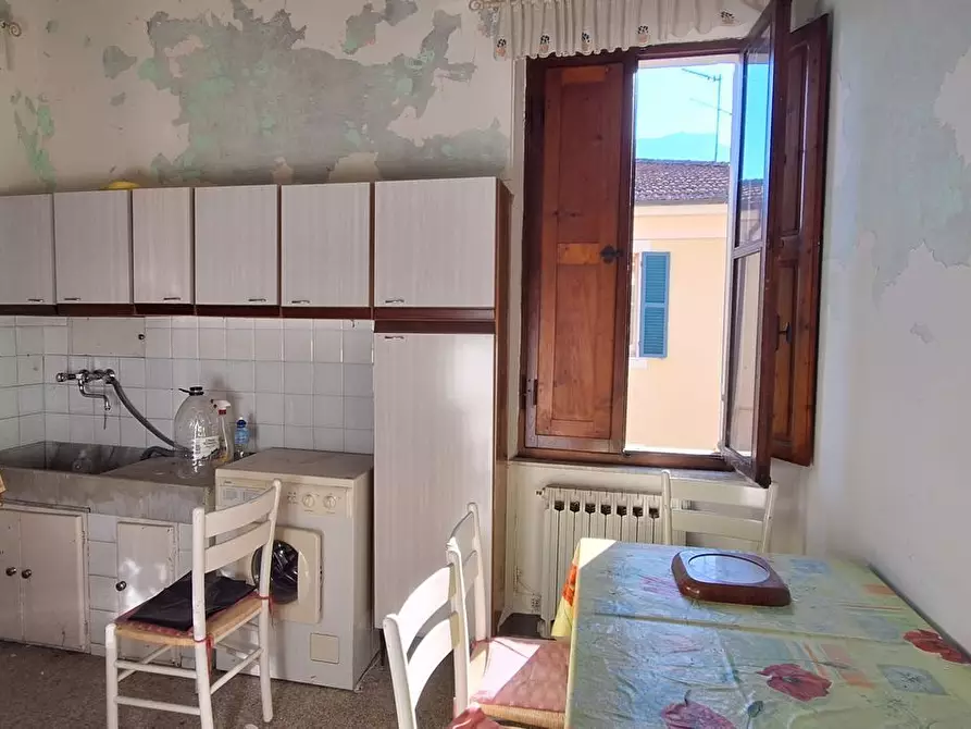 Immagine 4 di Appartamento in vendita  a Barga