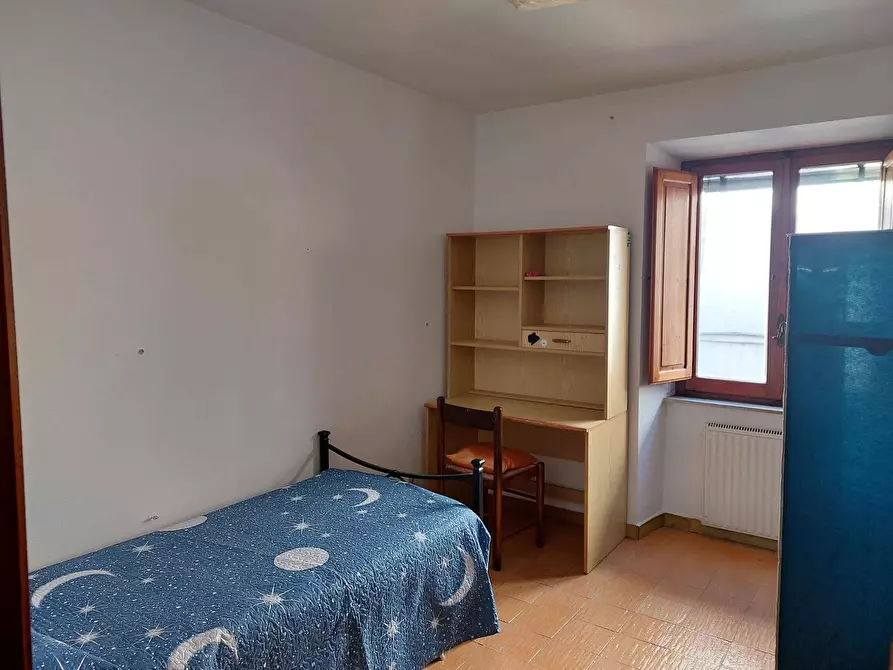 Immagine 6 di Appartamento in vendita  a Barga