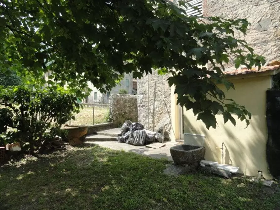 Immagine 3 di Casa semindipendente in vendita  a Pescaglia