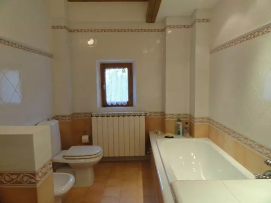 Immagine 17 di Casa semindipendente in vendita  a Coreglia Antelminelli