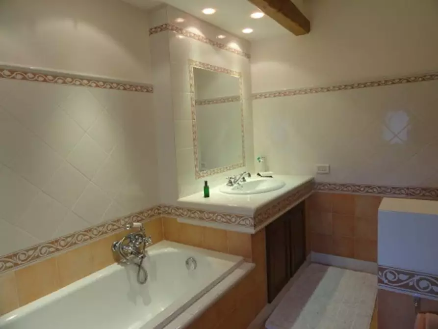 Immagine 18 di Casa semindipendente in vendita  a Coreglia Antelminelli