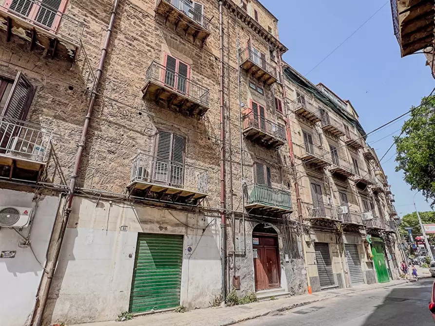 Immagine 1 di Appartamento in vendita  a Palermo