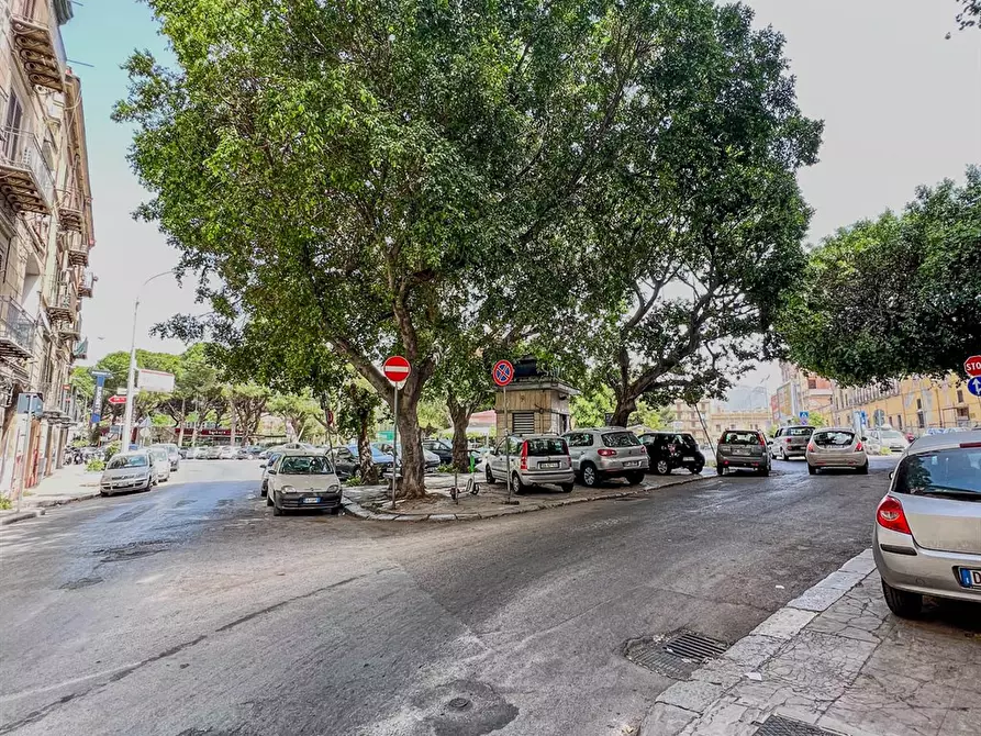 Immagine 3 di Appartamento in vendita  a Palermo