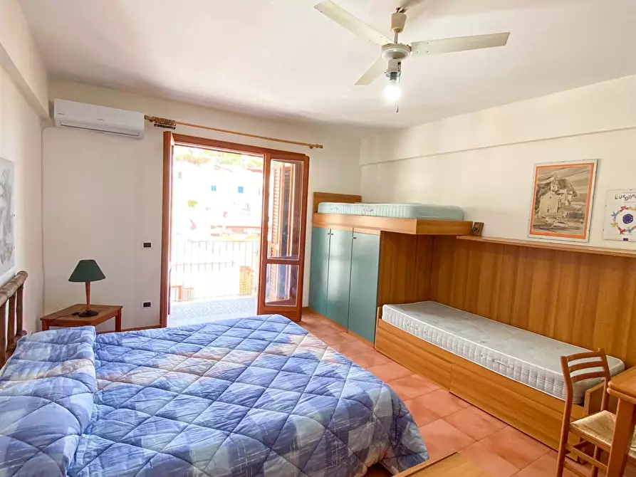 Immagine 4 di Appartamento in vendita  a Lipari