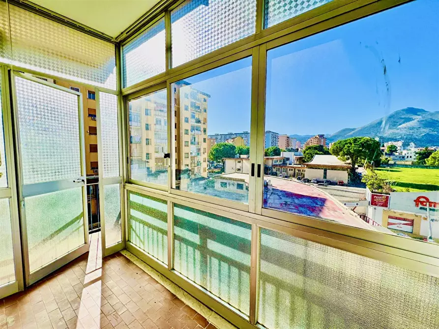 Immagine 12 di Appartamento in vendita  a Palermo