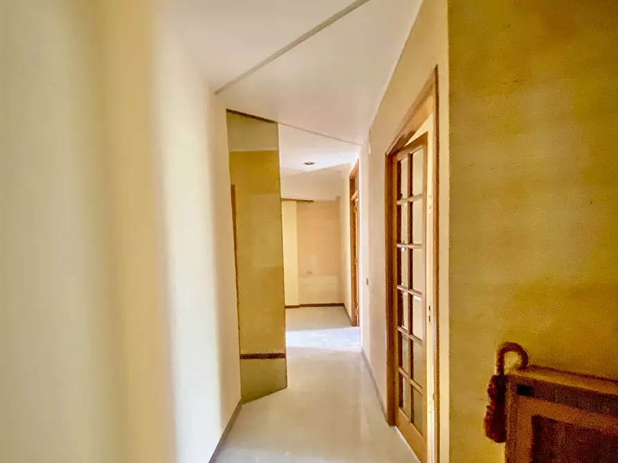 Immagine 10 di Appartamento in vendita  a Palermo