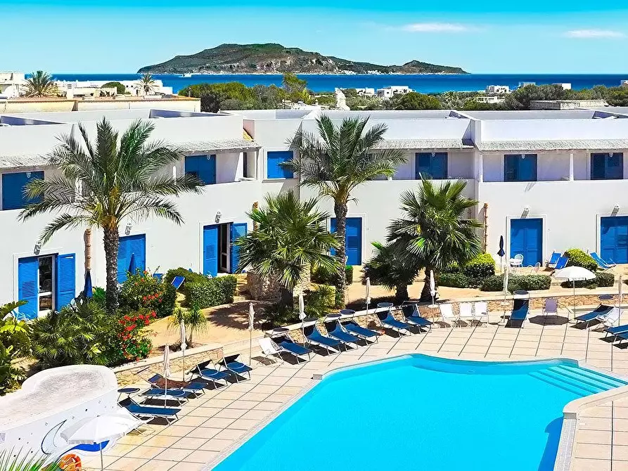 Immagine 18 di Appartamento in vendita  a Favignana