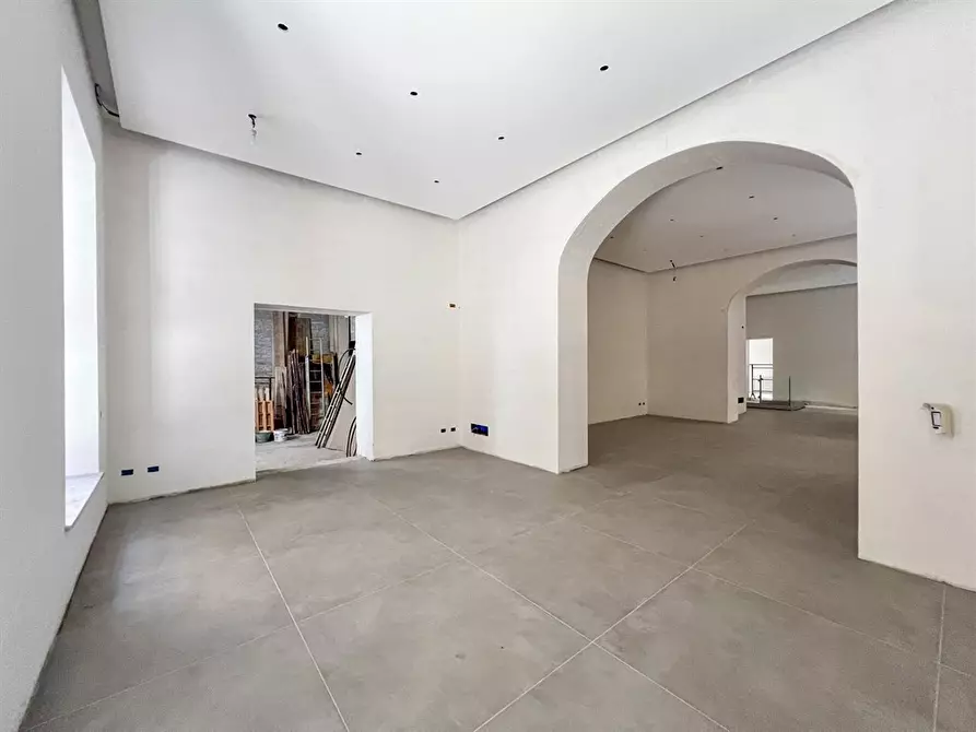 Immagine 3 di Locale commerciale in affitto  a Palermo