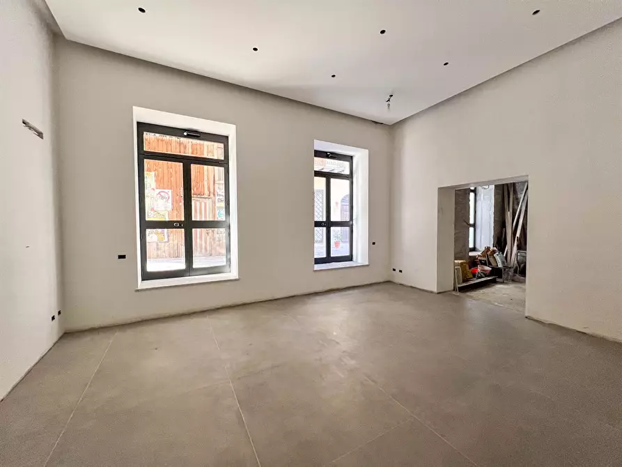 Immagine 4 di Locale commerciale in affitto  a Palermo