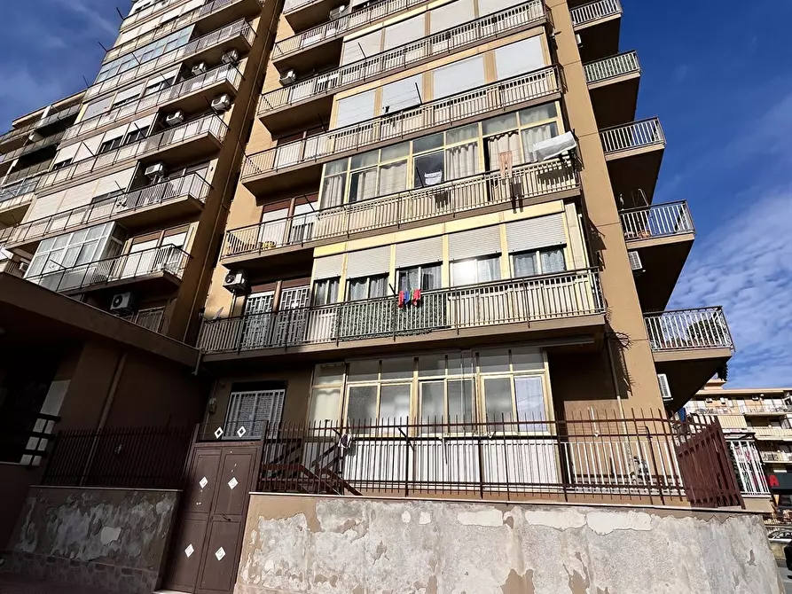 Immagine 7 di Garage in vendita  a Palermo