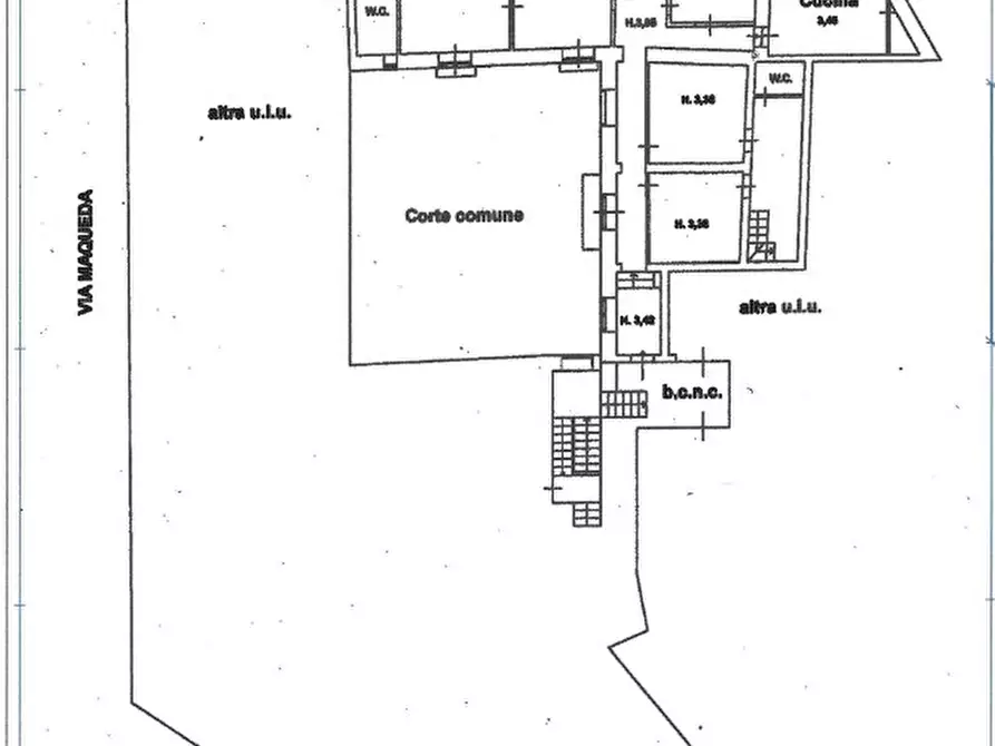 Immagine 17 di Appartamento in vendita  a Palermo