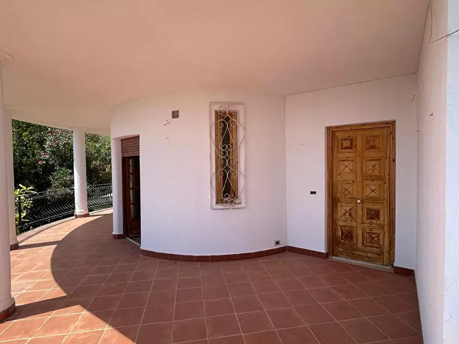 Immagine 1 di Villa in vendita  a Palermo