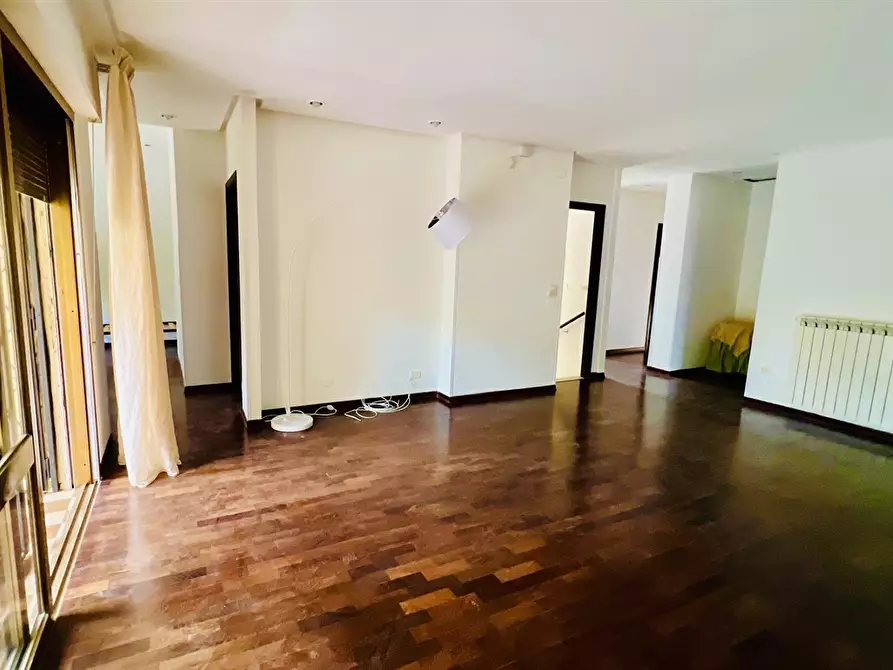 Immagine 10 di Villa in affitto  a Palermo