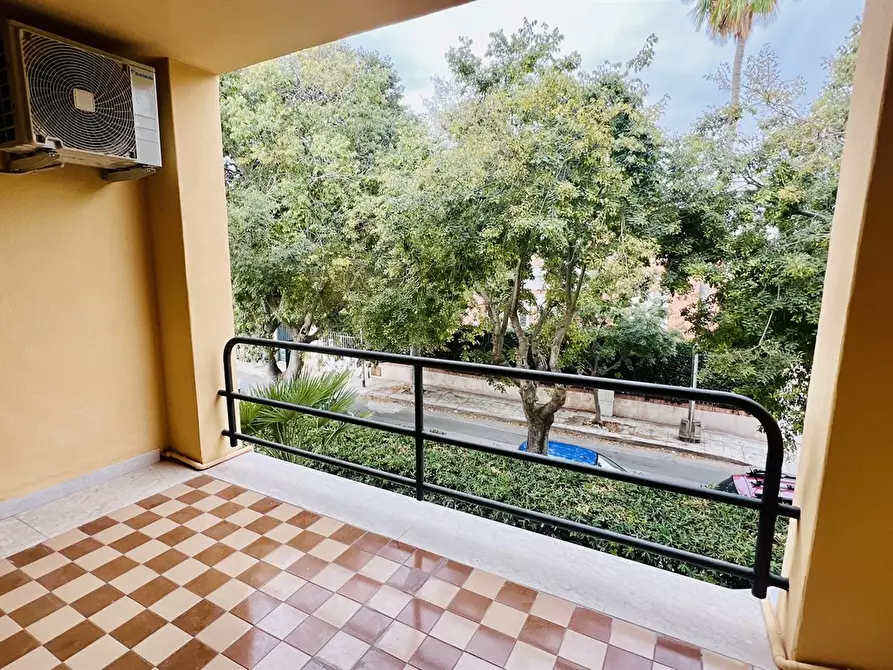 Immagine 17 di Villa in affitto  a Palermo