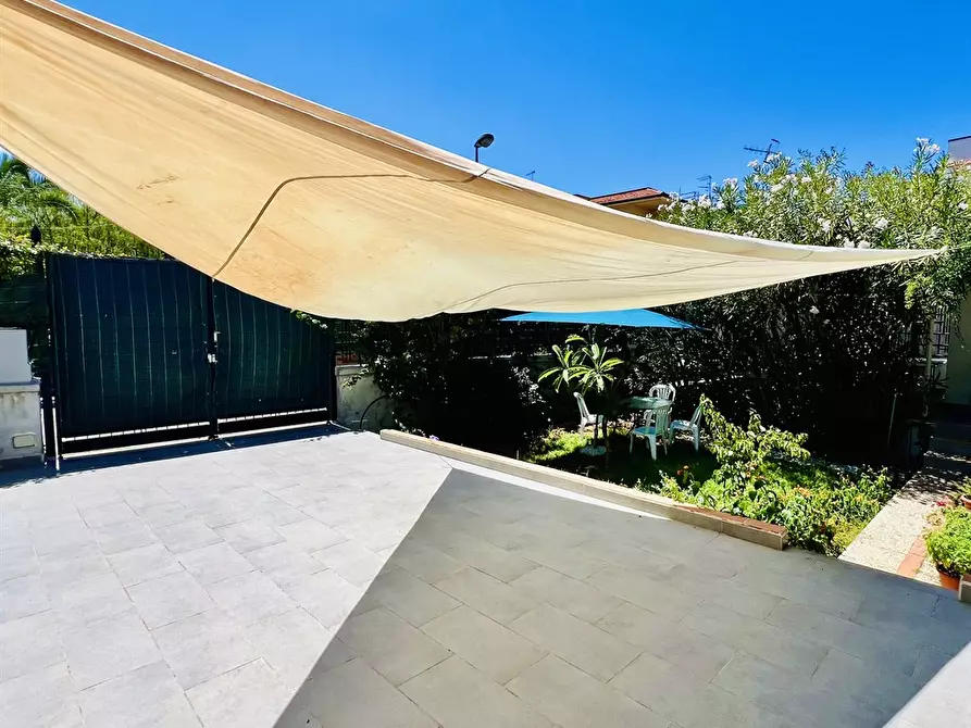 Immagine 2 di Casa indipendente in affitto  a Palermo