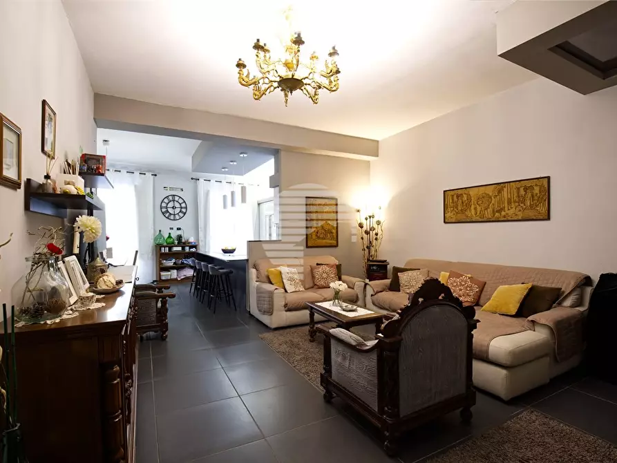 Immagine 4 di Casa indipendente in vendita  a Bagheria