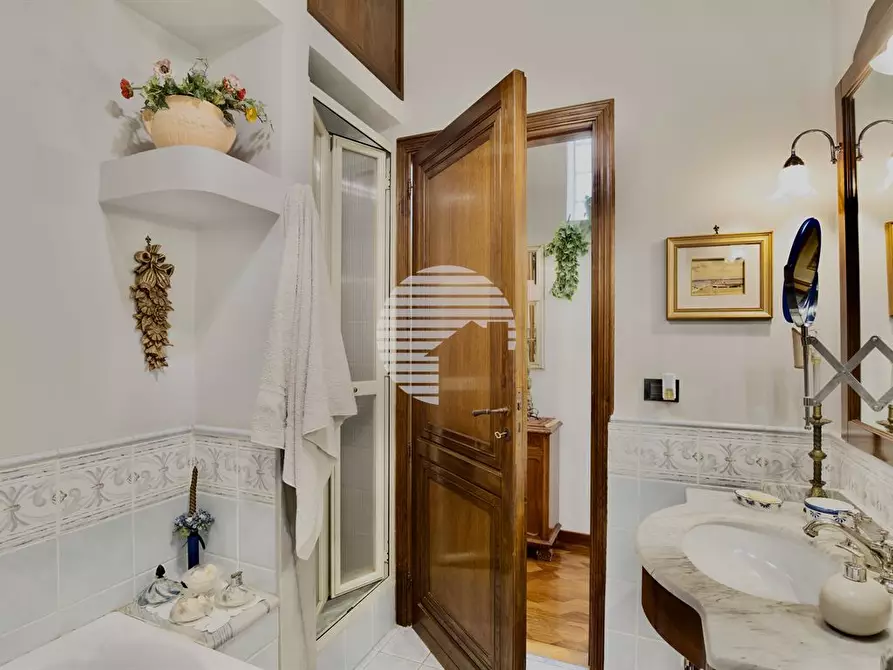 Immagine 14 di Appartamento in vendita  a Palermo