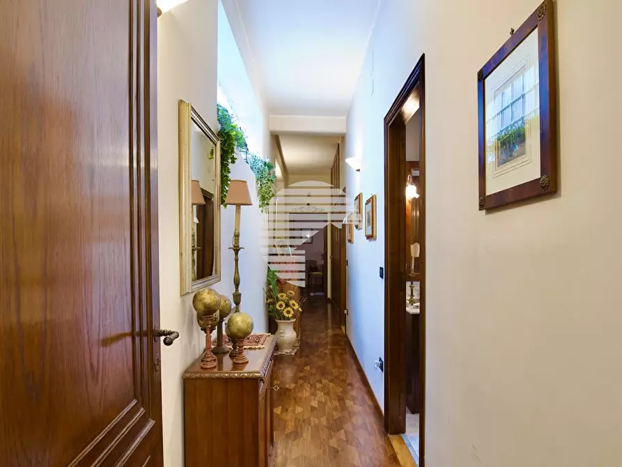 Immagine 12 di Appartamento in vendita  a Palermo