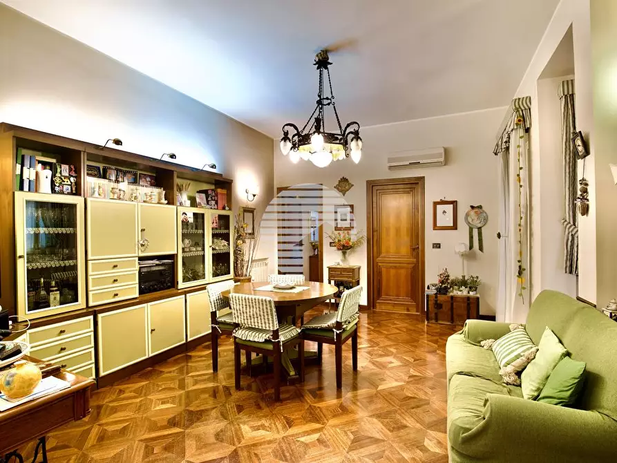 Immagine 9 di Appartamento in vendita  a Palermo
