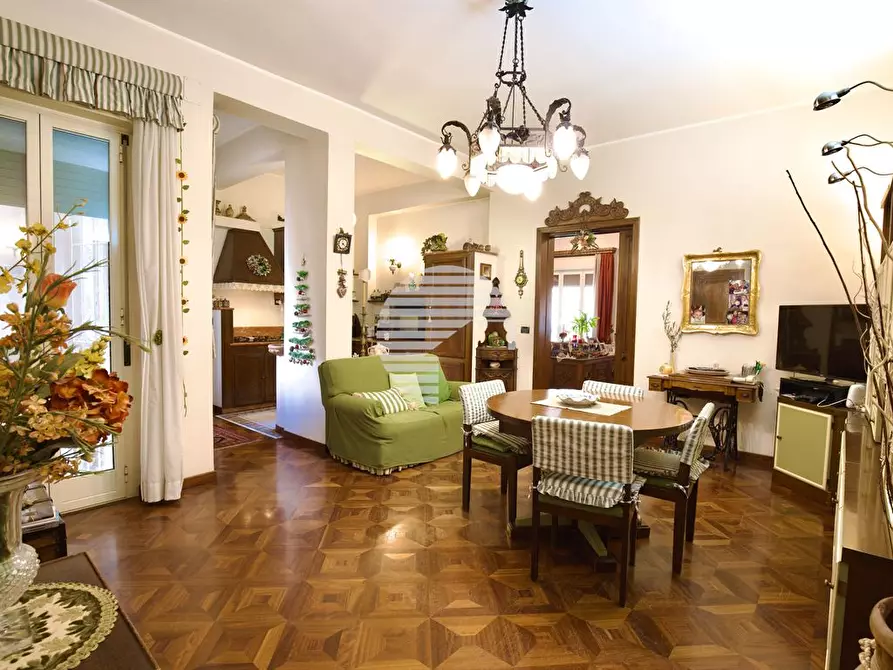 Immagine 10 di Appartamento in vendita  a Palermo