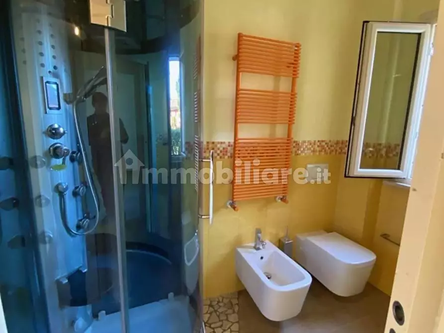 Immagine 15 di Villa in vendita  a Capannori