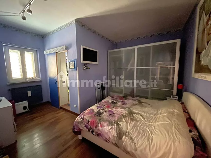 Immagine 18 di Appartamento in vendita  a Lucca