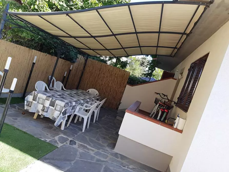 Immagine 3 di Villetta a schiera in vendita  a Pietrasanta