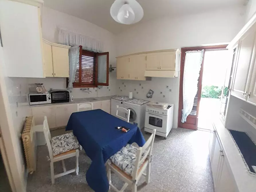 Immagine 8 di Villa in vendita  a Forte Dei Marmi