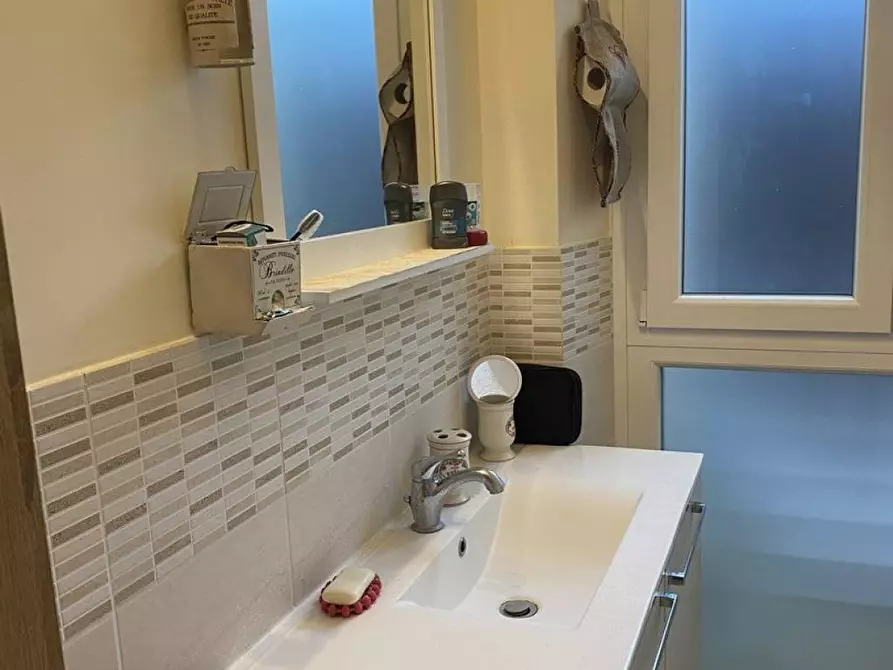 Immagine 18 di Villa in vendita  a Pietrasanta