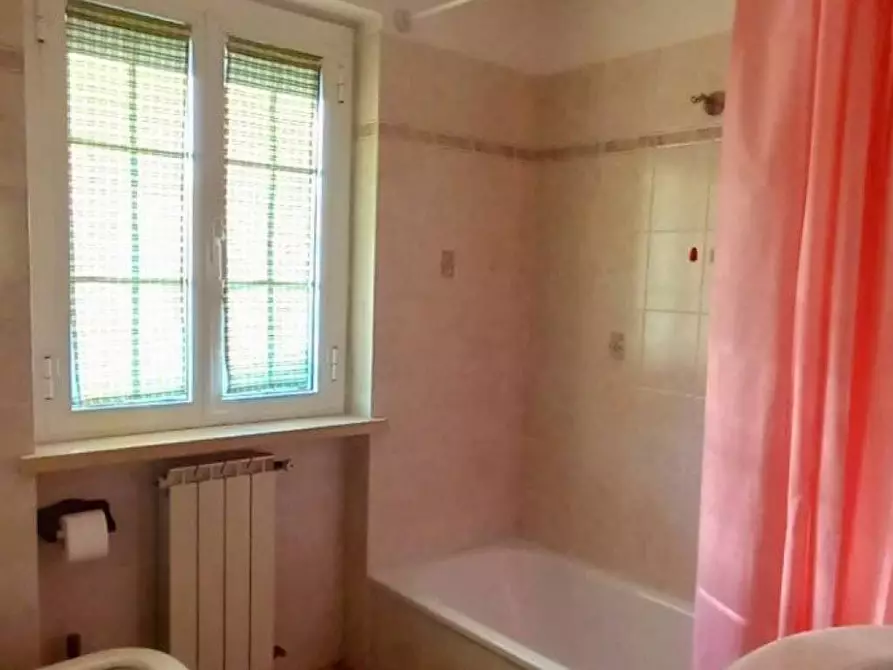 Immagine 29 di Villa in vendita  a Pietrasanta