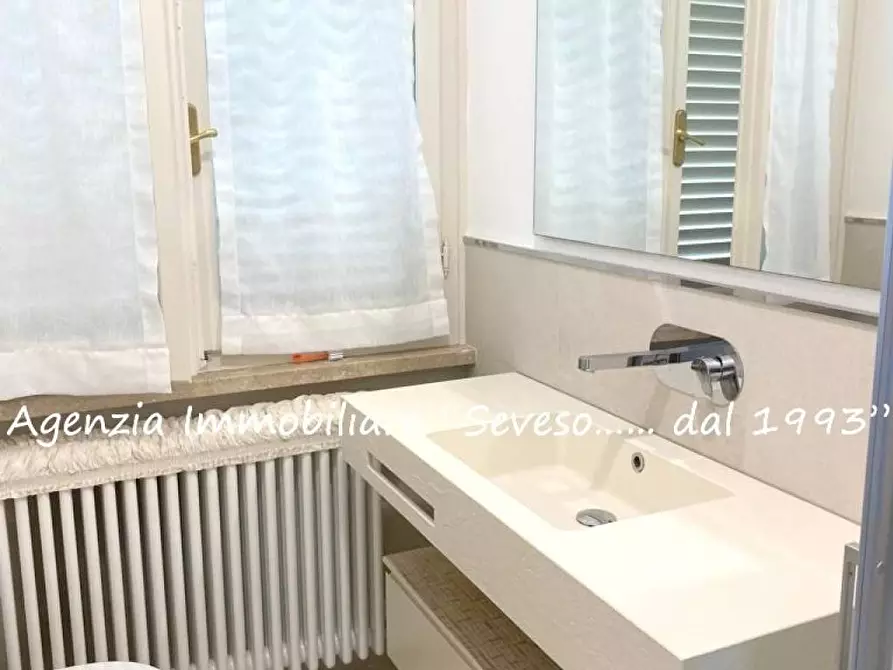 Immagine 25 di Villa in affitto  a Pietrasanta