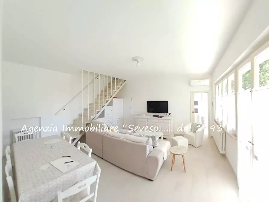 Immagine 5 di Villa in affitto  a Pietrasanta