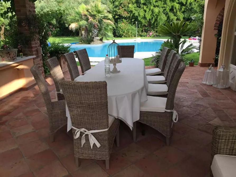 Immagine 27 di Villa in affitto  a Pietrasanta