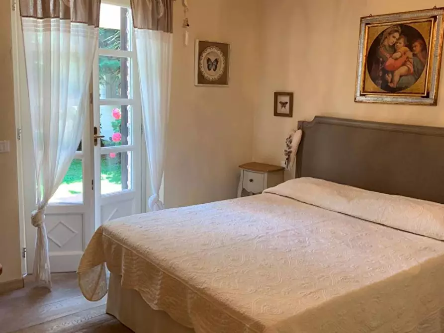 Immagine 30 di Villa in affitto  a Pietrasanta
