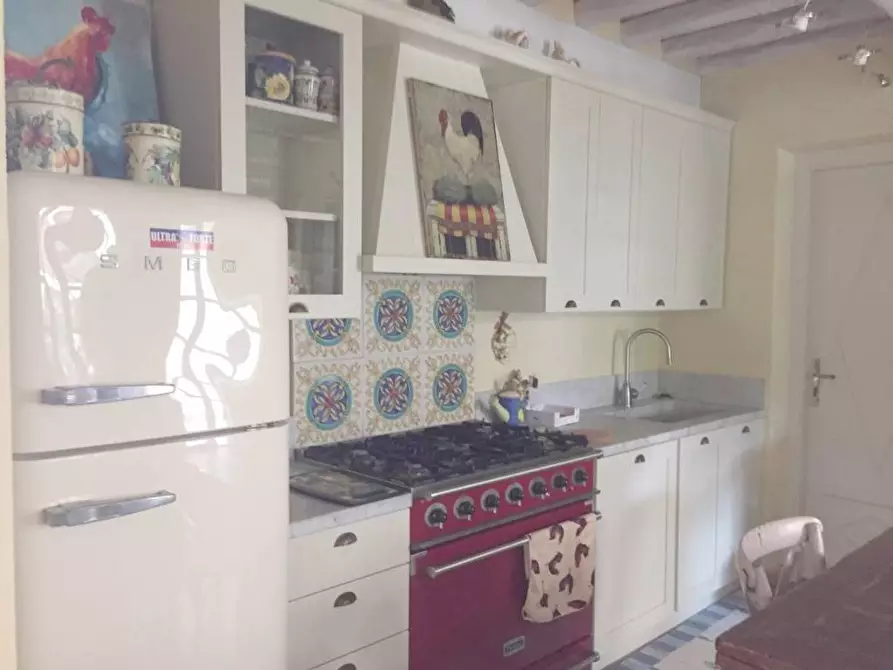 Immagine 36 di Villa in affitto  a Pietrasanta