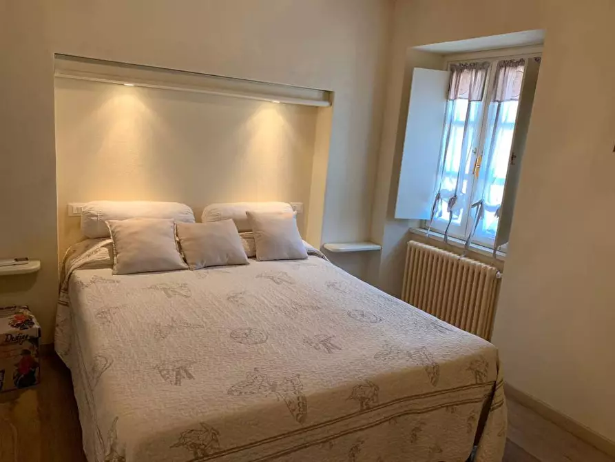 Immagine 32 di Villa in affitto  a Pietrasanta