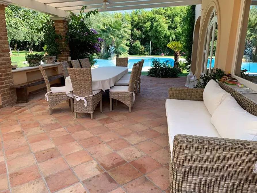 Immagine 6 di Villa in affitto  a Pietrasanta
