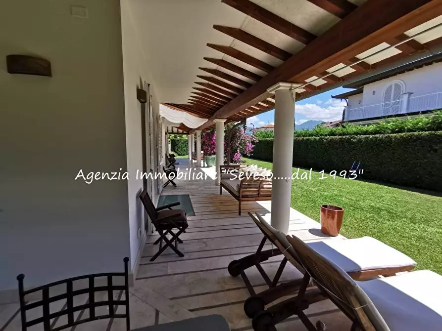 Immagine 5 di Villa in affitto  a Forte Dei Marmi
