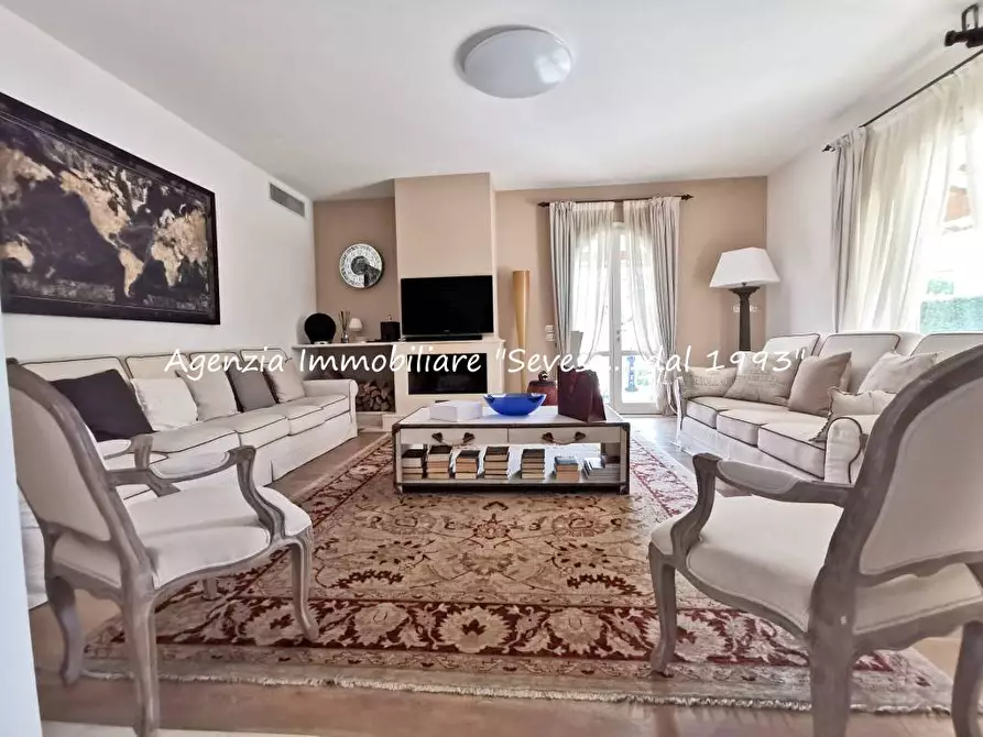 Immagine 9 di Villa in affitto  a Forte Dei Marmi