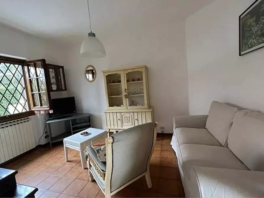 Immagine 13 di Villa in vendita  a Forte Dei Marmi