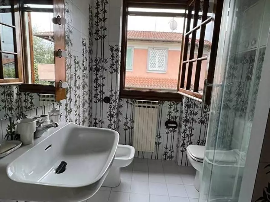 Immagine 40 di Villa in vendita  a Forte Dei Marmi