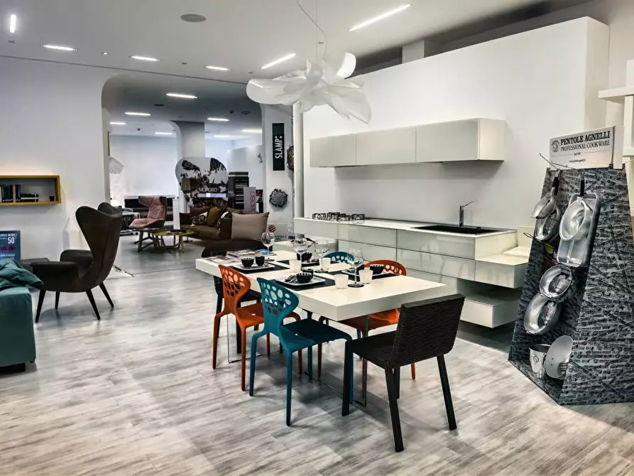 Immagine 11 di Villa in vendita  a Forte Dei Marmi