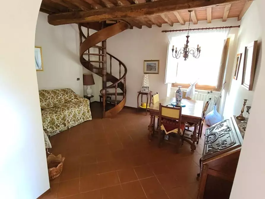 Immagine 20 di Rustico / casale in vendita  a Pietrasanta