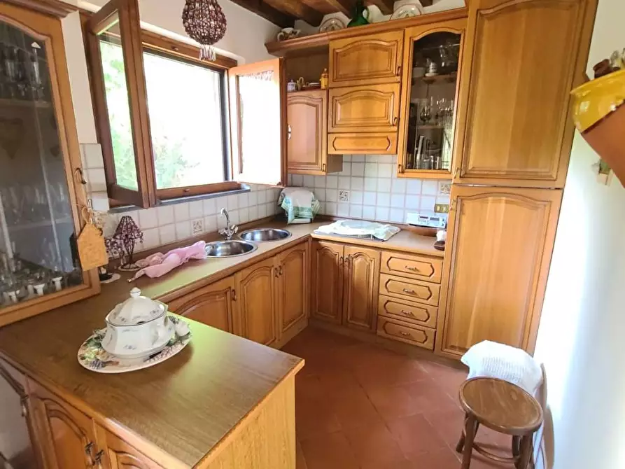 Immagine 28 di Rustico / casale in vendita  a Pietrasanta