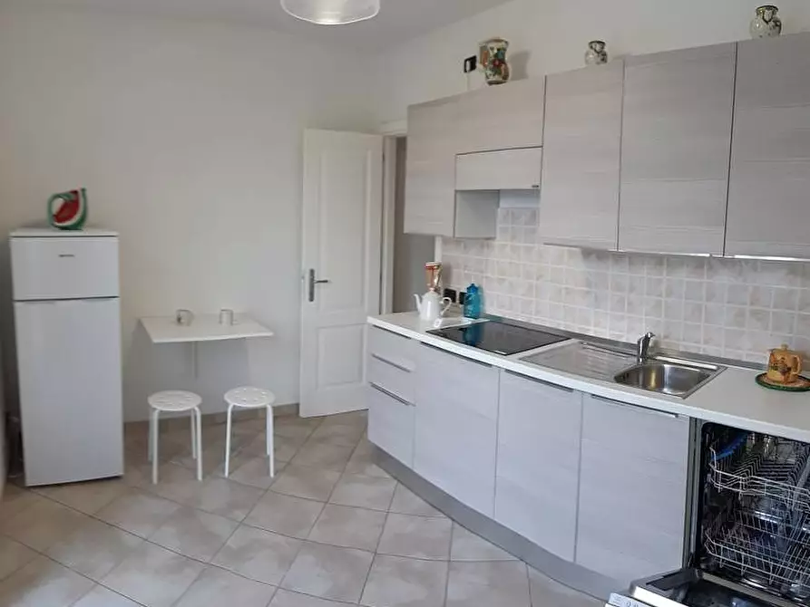 Immagine 5 di Appartamento in affitto  a Camaiore