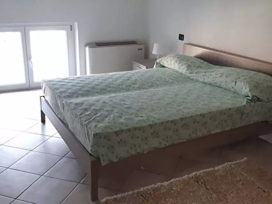 Immagine 10 di Appartamento in affitto  a Camaiore