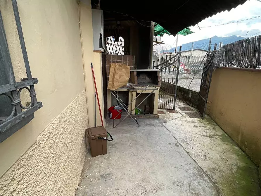 Immagine 9 di Appartamento in vendita  a Seravezza