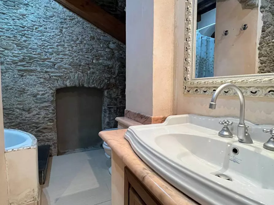 Immagine 7 di Appartamento in vendita  a Seravezza