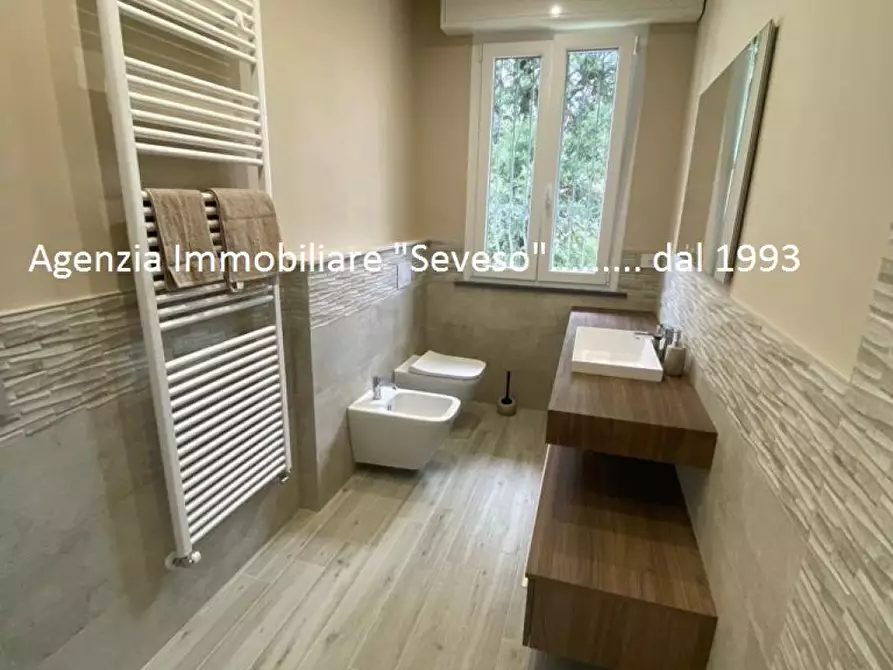 Immagine 8 di Mansarda in affitto  a Pietrasanta